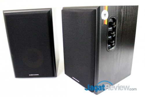 Review Thonet & Vander Kurbis: Speaker Bongsor nan Elegan dan Merdu 1 Meskipun berkelas speaker 2.0, kemampuan Kurbis berada jauh di atas kelasnya