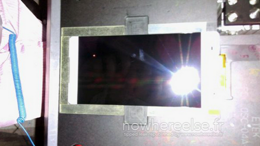 Bocoran Sony Lavender dengan Kamera Depan 13 MP + Flash 3 2