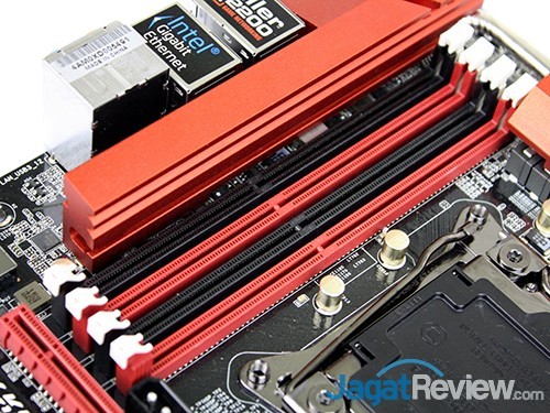 Preview: Unboxing ASRock Fatal1ty Killer X99X 8 ASRock_Fatal1ty_Killer_X99X_21