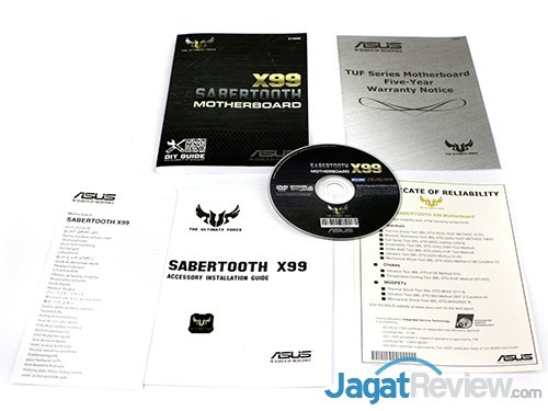 Preview: Unboxing ASUS Sabertooth X99 3 ASUS_Sabertooth_X99_13