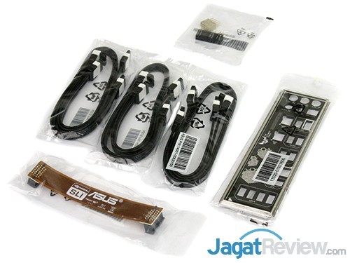 Preview: Unboxing ASUS Sabertooth X99 4 ASUS_Sabertooth_X99_8