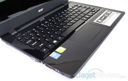 Review Acer Aspire E14 472G: Kinerja Tinggi dengan Daya Tahan Hidup Panjang 8 Acer Aspire E14 472G_12