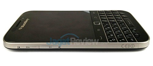 Review Blackberry Classic: Smartphone Blackberry Onyx dengan BB OS 10 11 Blackberry Classic - Bagian Kiri