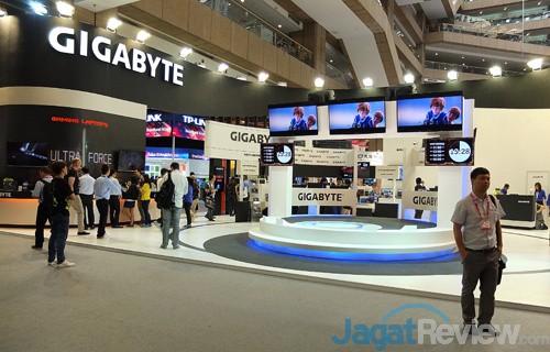 Computex 2015: Lini lengkap Motherboard Gigabyte Ultra Durable Untuk Intel Skylake 1 Computex 2015 Gigabyte Booth
