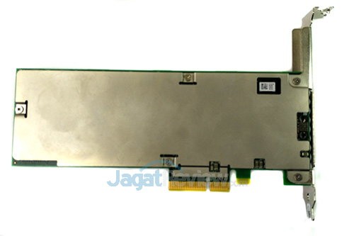 Review Intel SSD 750: SSD Desktop NVMe Pertama Super Kencang! 2 Intel 750 - Belakang