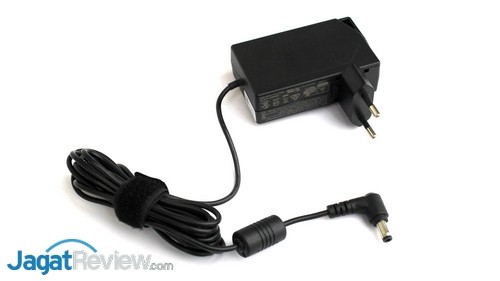 Intel NUC5i5RYH - 06