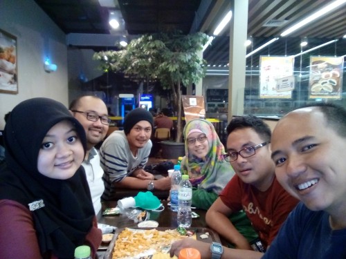 Lenovo A7000 - Hasil Kamera Depan Indoor