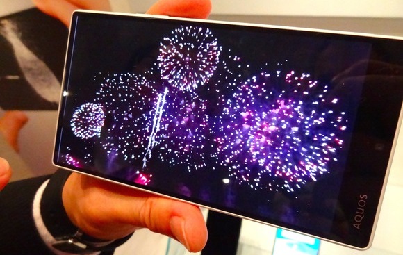 Smartphone Terbaru Sharp Mampu Memutar Video 2.100fps 14 Sharp Aquos Zeta