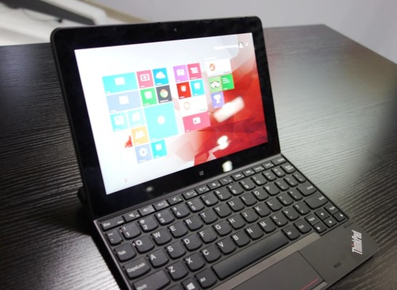 Tablet Hybrid Perdana Windows 10 Lenovo Hadir Agustus 11 lenovo