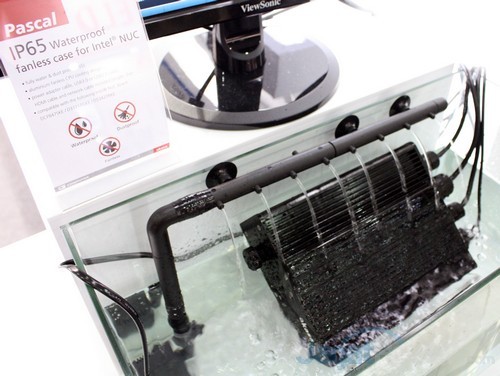 Computex 2015 Booth Raid: Akasa - Fanless Case 10 22