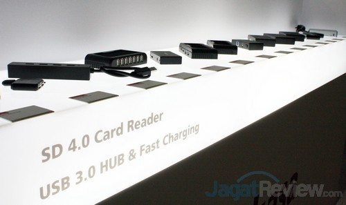 Computex 2015 Booth Raid: Akasa - Accesories 9 4