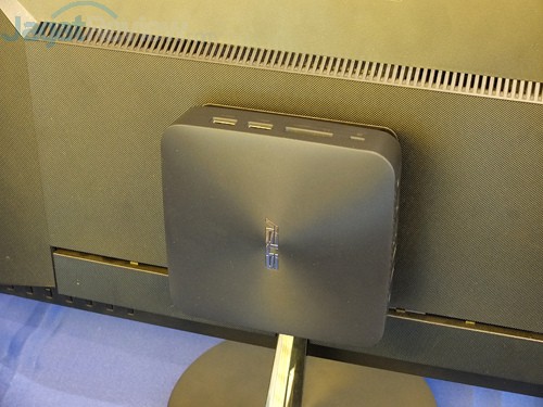 Lebih Dekat dengan Si Kecil, ASUS VivoPC VM62 & VivoMini PC UN62 10 ASUS VivoMini PC 03