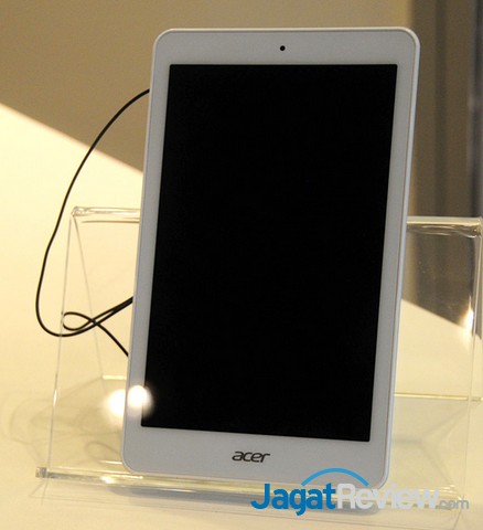 Computex 2015: Ajang Penghargaan Produk Terbaik, d&i Awards 13 Acer Iconia One 8