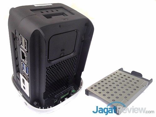 Review Acer Revo One: Lengkap dan Penuh Gaya 6 Acer_SATA_Extra