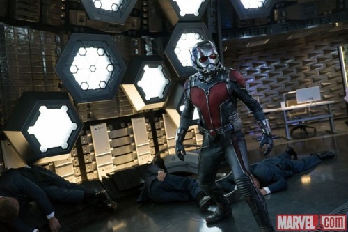 Ant-Man 2 akan Hadir 2018 Mendatang 1 Ant-Man-Movie-Ant-Man-Fight-Scene