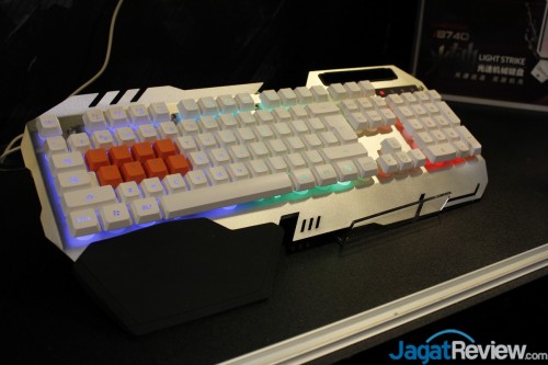 Computex 2015 Booth Raid: Bloody 3 Bloody 8