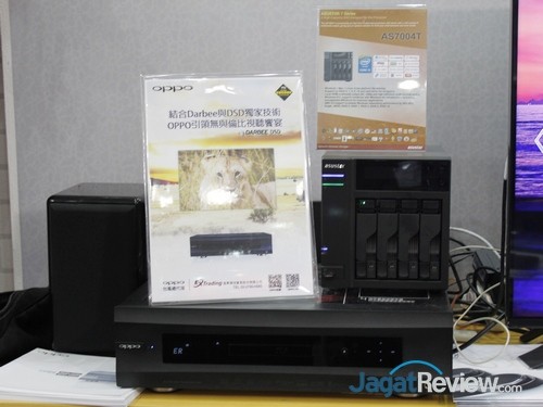 Computex 2015 Booth Raid: ASUStor 3 Computex 2015 - Asustor 02