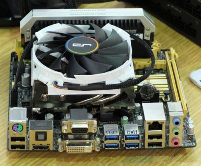 Computex 2015 Booth Raid: Cryorig 10 Computex 2015 Cryorig C7 Place on Motherboard