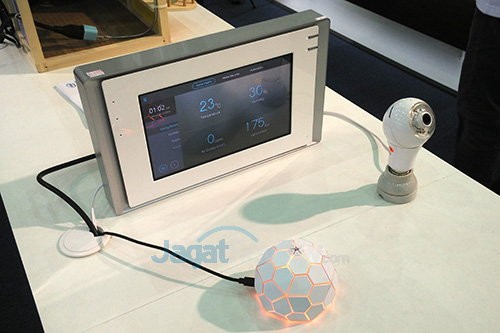 Computex 2015 Intel Booth Raid - Pengatur switch ruangan dengan kamera