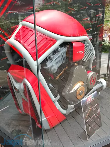 Computex 2015 Kingston B2G BATTLESTATIONS HYPERX ENGINE RIG 01