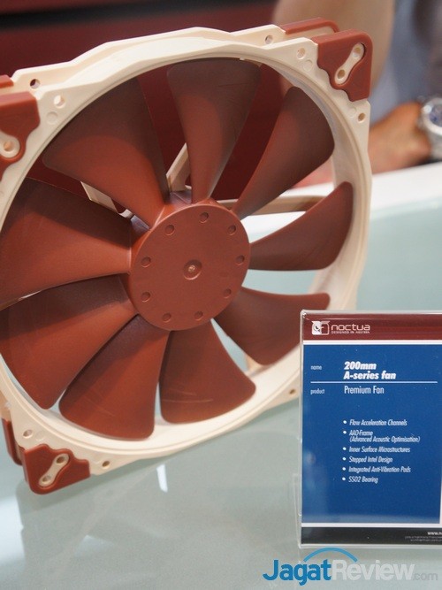 Computex 2015 Booth Raid: Noctua 10 Computex 2015 - Noctua 10
