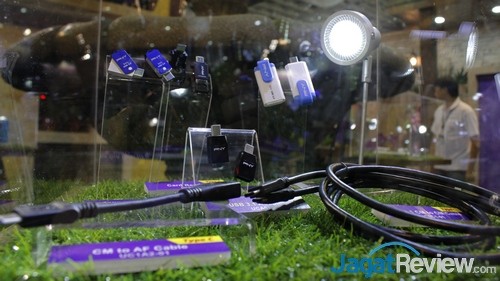 Computex 2015 Booth Raid: PNY 4 Beberapa USB Flash Disk, card reader, dan kabel data berbasis USB Type C