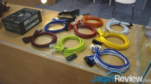 Computex 2015 Booth Raid: Super Flower 4 Computex 2015 - Super Flower 03