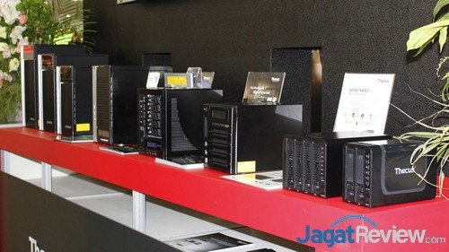 Computex 2015 Booth Raid: Thecus 5 Computex 2015 - Thecus 04