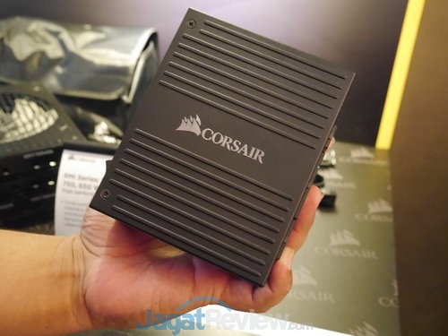 Corsair SF600 (5)