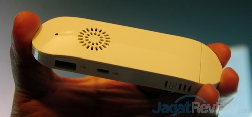 Computex 2015: Pameran Tahun Ini, ECS Fokus Pada Teknologi Intel 8 ECS PC Stick_1