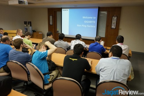 Gigabyte factory tour  10