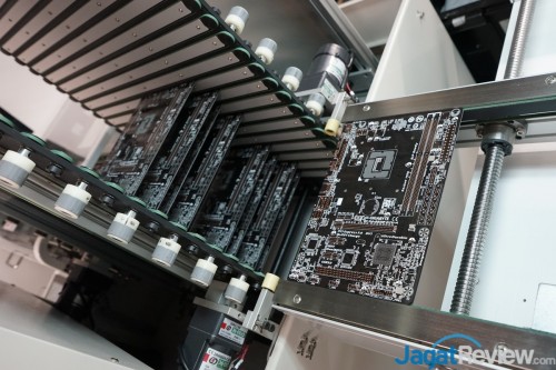 Gigabyte factory tour  13