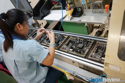 Gigabyte factory tour  17