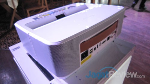 Philips Resmi Hadirkan Dua Seri Proyektor di Indonesia 5 IMG_0563