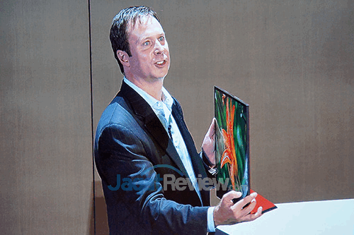 Computex 2015 Intel Keynote: Skylake Tahun Ini 3 Intel Keynote Computex 2015 - All-in-One Tablet