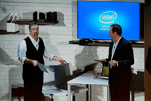 Computex 2015 Intel Keynote: Pengalaman Baru Bukan Hal Baru! 6 Intel Keynote Computex 2015 - Wireless Charging Resonance