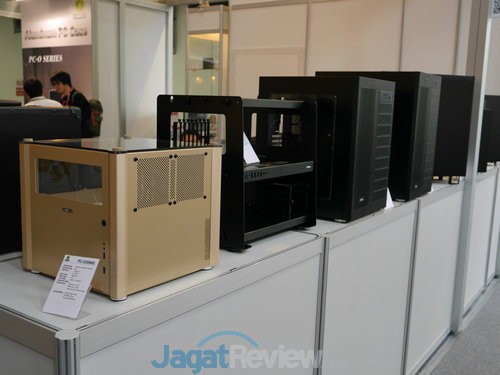 Computex 2015 Booth Raid: Lian Li 5 Lian Li booth raid Computex 2015 (5)