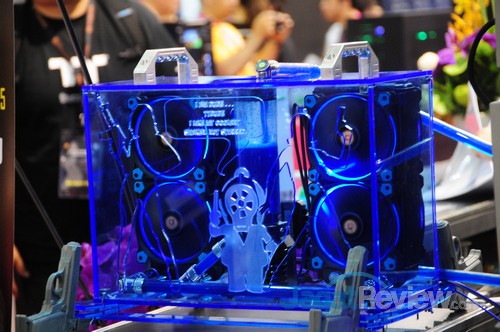 Computex 2015: Thermaltake Booth Opening 6 OpeningThermalTakeBooth_21