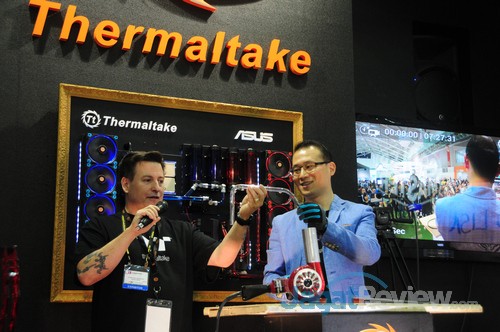 Computex 2015: Thermaltake Booth Opening 4 OpeningThermalTakeBooth_28