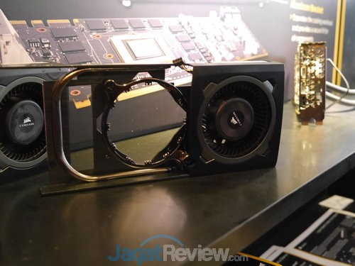 Computex 2015: Booth Raid Corsair 8 P9880053