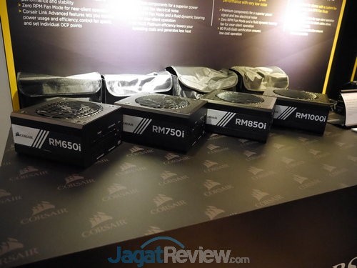 Computex 2015: Booth Raid Corsair 5 Power Supply RMi Series