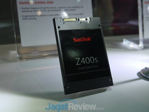 Computex 2015: Booth Raid Sandisk 4 SanDisk Z400s