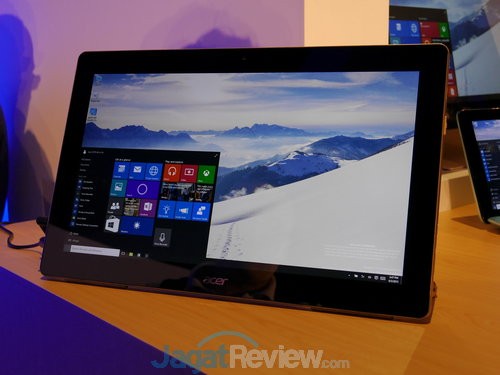 Pengamat Pasar Sarankan Perusahaan Hindari Windows 8.1 1 Windows 10 Computex 2015 (4)