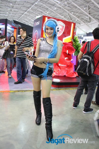 Computex 2015: Booth Babes Day 2 13 boothbabes computex2015 day2 1 001