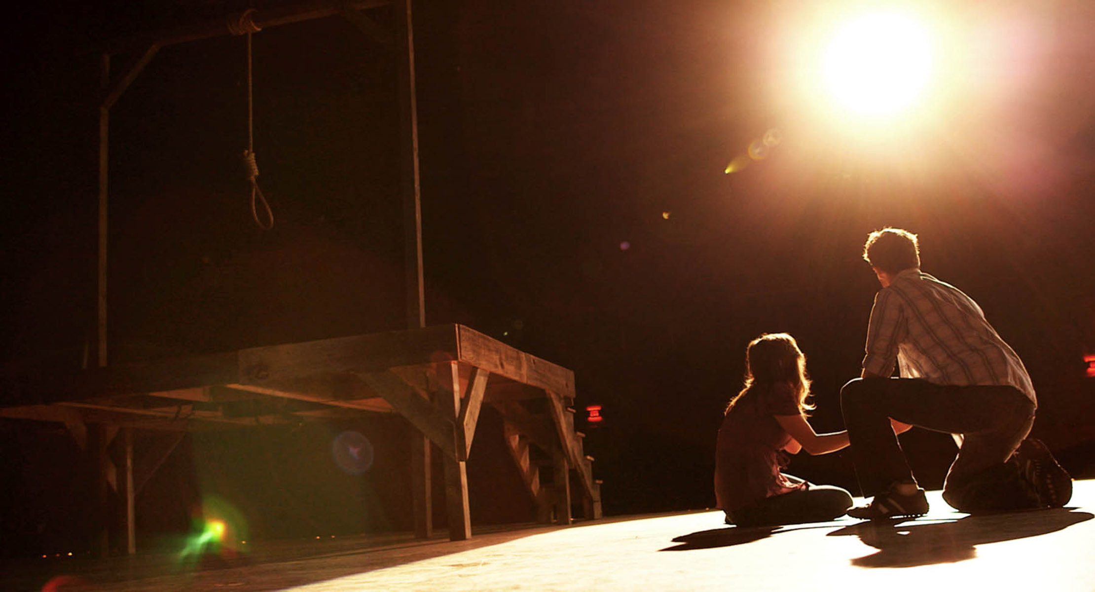 Review The Gallows: Menuntut Balas di Tiang Gantungan Panggung Drama 6 THE GALLOWS