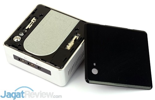 Review Mini PC Desktop: Intel NUC NUC5i5RYH 3 Intel NUC NUC5i5RYH Replaceable Lid