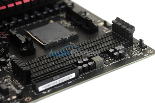 MSI_990FXA_Gaming_18