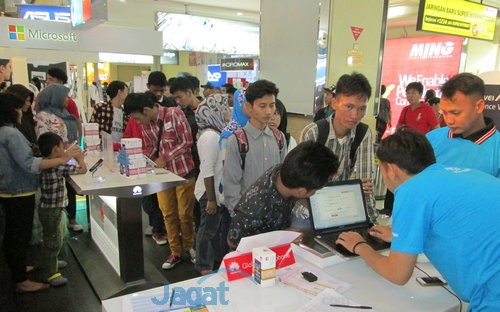 Promo Launching Huawei Honor 4C (1)