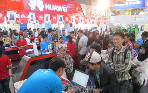 Promo Launching Huawei Honor 4C 2