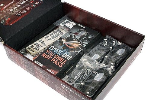 Preview: ASUS Maximus VIII Hero 1 ASUS_MaxVIIIHero_InsideTheBox